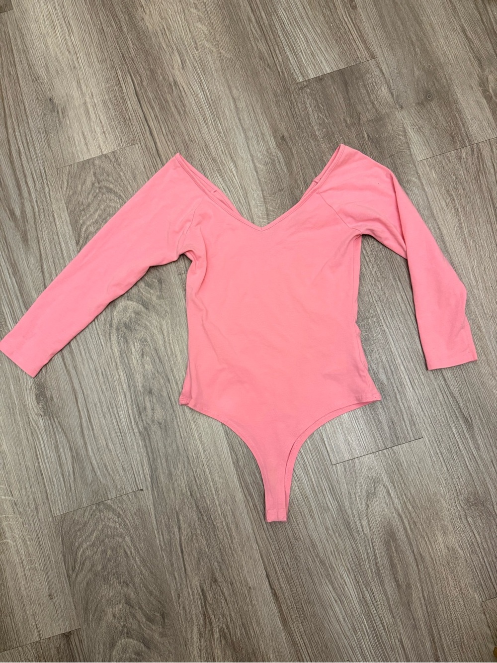 Guess V-neck bodysuit Small